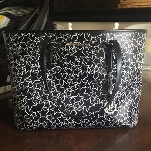 Micheal kors tote **offers accepted**